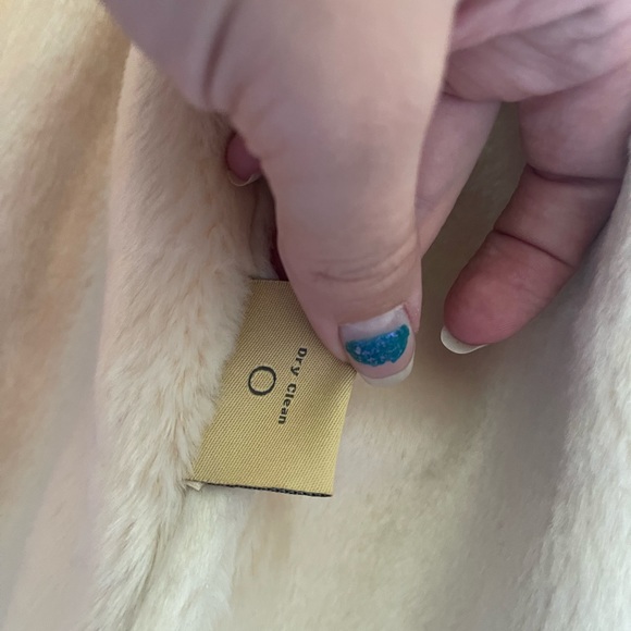 High quality faux fur coat - Picture 2 of 6